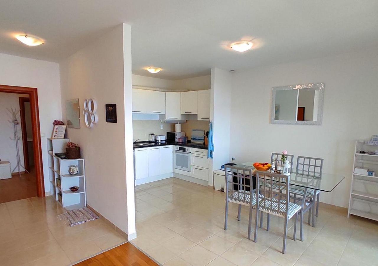 Apartment Idlerocks โตรกีร์ ภายนอก รูปภาพ